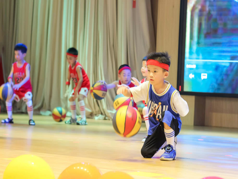 郴州市开发区金色启航幼儿园师生风采